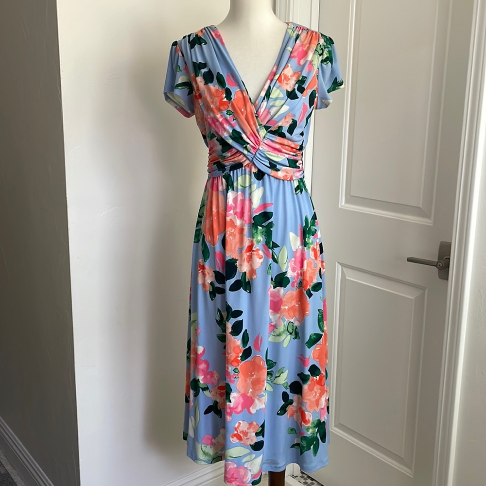 Worn once Vince Camuto floral dress